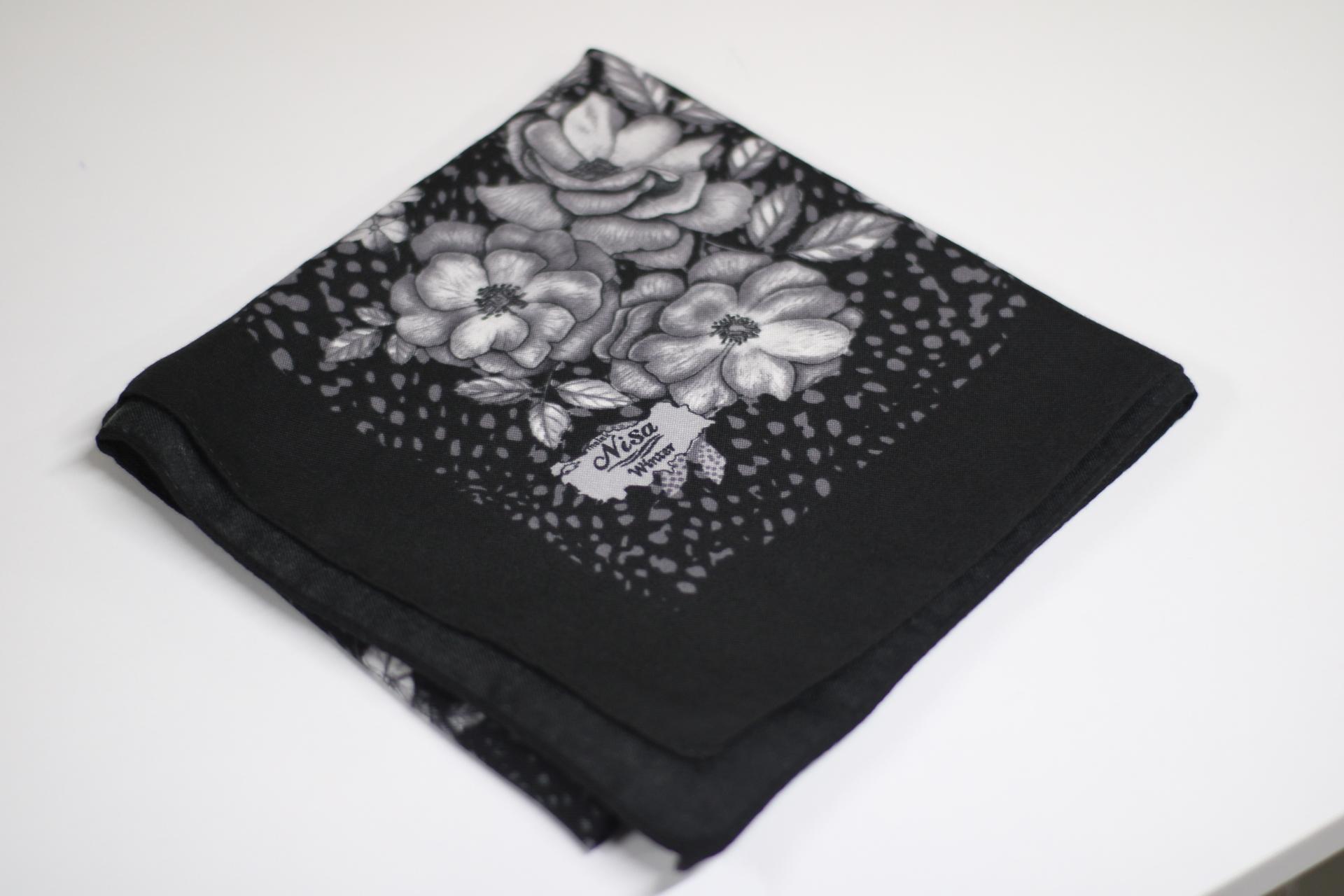 KARE ANNE BAŞÖRTÜSÜ